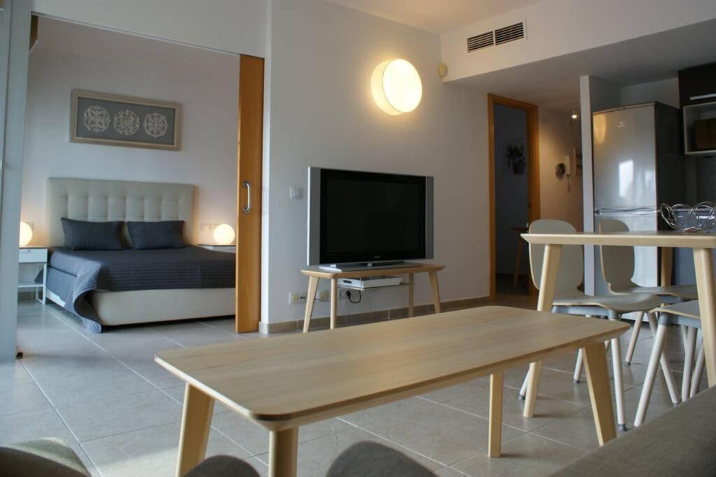 Apartamento En Roses Con Parking Y Piscina Daire Dış mekan fotoğraf