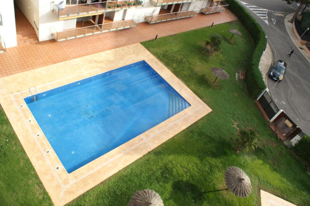 Apartamento En Roses Con Parking Y Piscina Daire Dış mekan fotoğraf