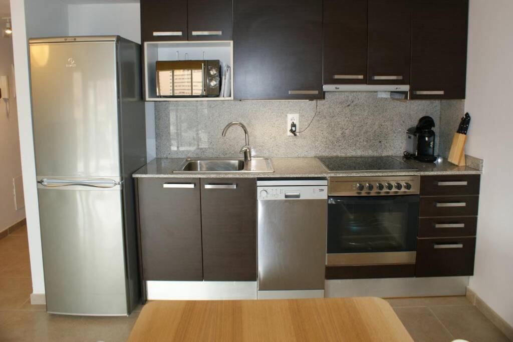 Apartamento En Roses Con Parking Y Piscina Daire Dış mekan fotoğraf